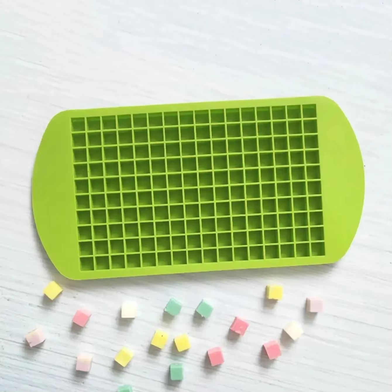Large Capacity 160Grid Silicone Ice Cube Maker  Flexible Fruit  Drink Mold For Home And Kitchen 5