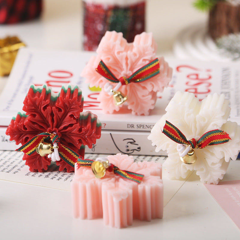 Christmas Soy Wax Candle Snowflake Aroma Candle Set Festive Fragrance Decoration Holiday Companion  1