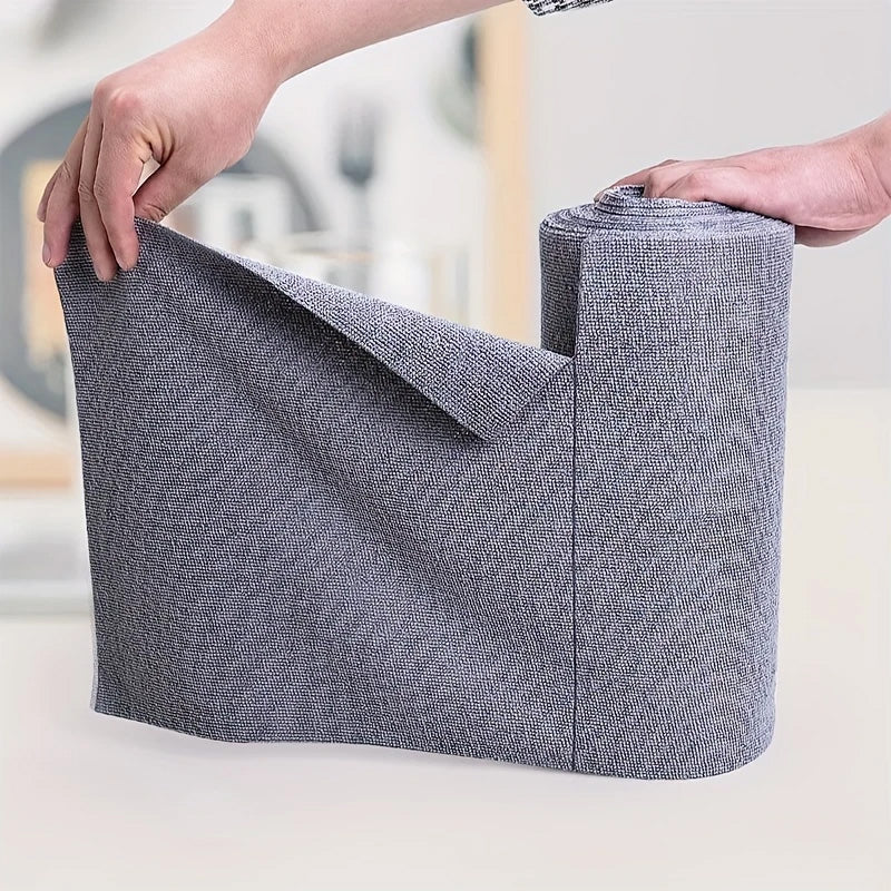 Reusable Microfiber Cleaning Cloths, Lint Free Towels for Streak Free Glass, Dishes, and Kitchen Surfaces, Oil Resistant