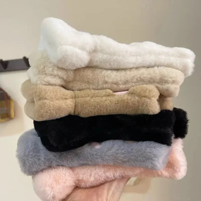 Lovely Plush Cat Paw Gloves Warm Fingerless Mittens Soft Fluffy Bear Claw Costume Short Half Finger 2