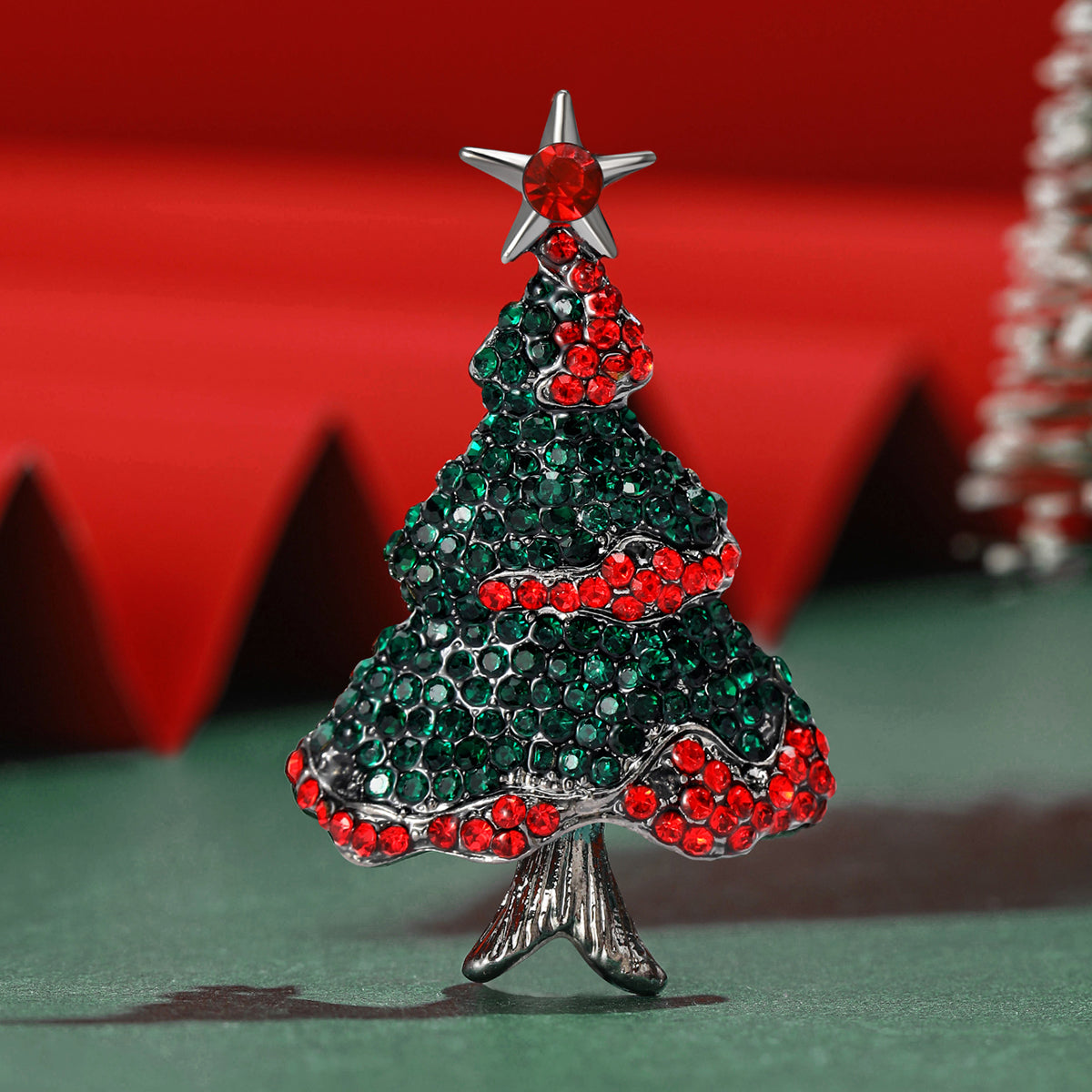 Christmas Rhinestones, Christmas Tree Brooches for Women, Enamel Plant Pins, Event Party