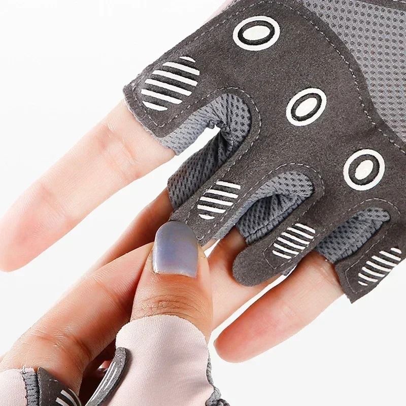 Breathable AntiSlip Cycling Gloves  Fitness Training And Weight Lifting Gloves For Men And Women 5