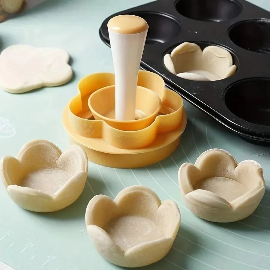 Pastry Dough Tamper Set Flower Shaped Cutter Cake Mold 1