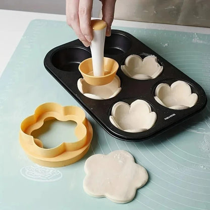 Pastry Dough Tamper Set Flower Shaped Cutter Cake Mold 2