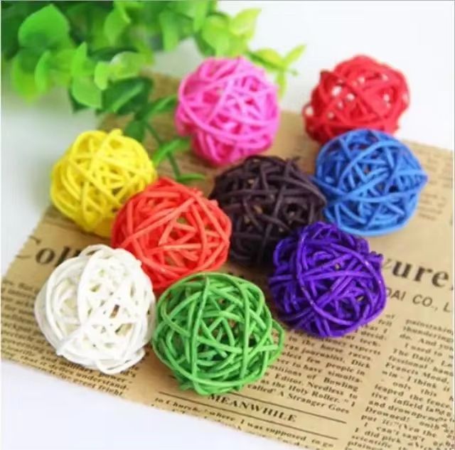 Natural Rattan Sepak Takraw Chew Balls For Parrots  10Piece Primary Colour Set 2