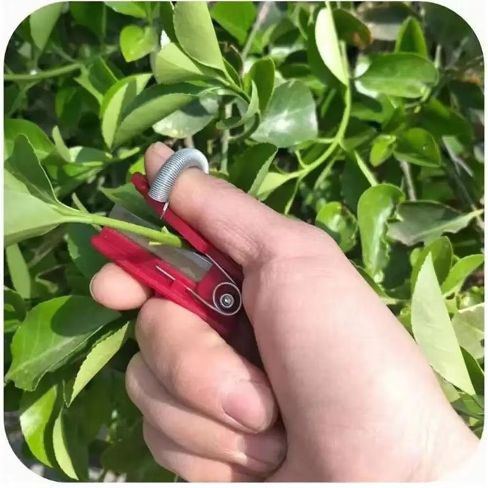 Multifunction Thumb Knife Garden Pruner  Safe Fruit Picking Blade With Finger Protector 4