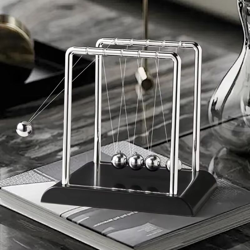 Executive Newton's Cradle Balance Toy – Steel Pendulum Balls for Desk, Home-Office & Learning Decor