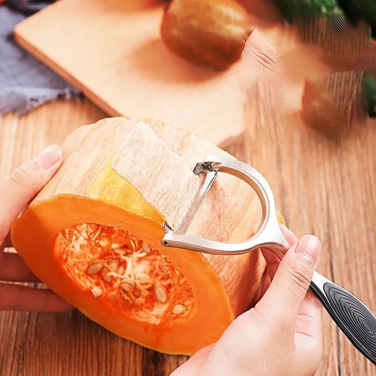 Stainless Steel Multi Function Vegetable Peeler And Fruit Cutter 2