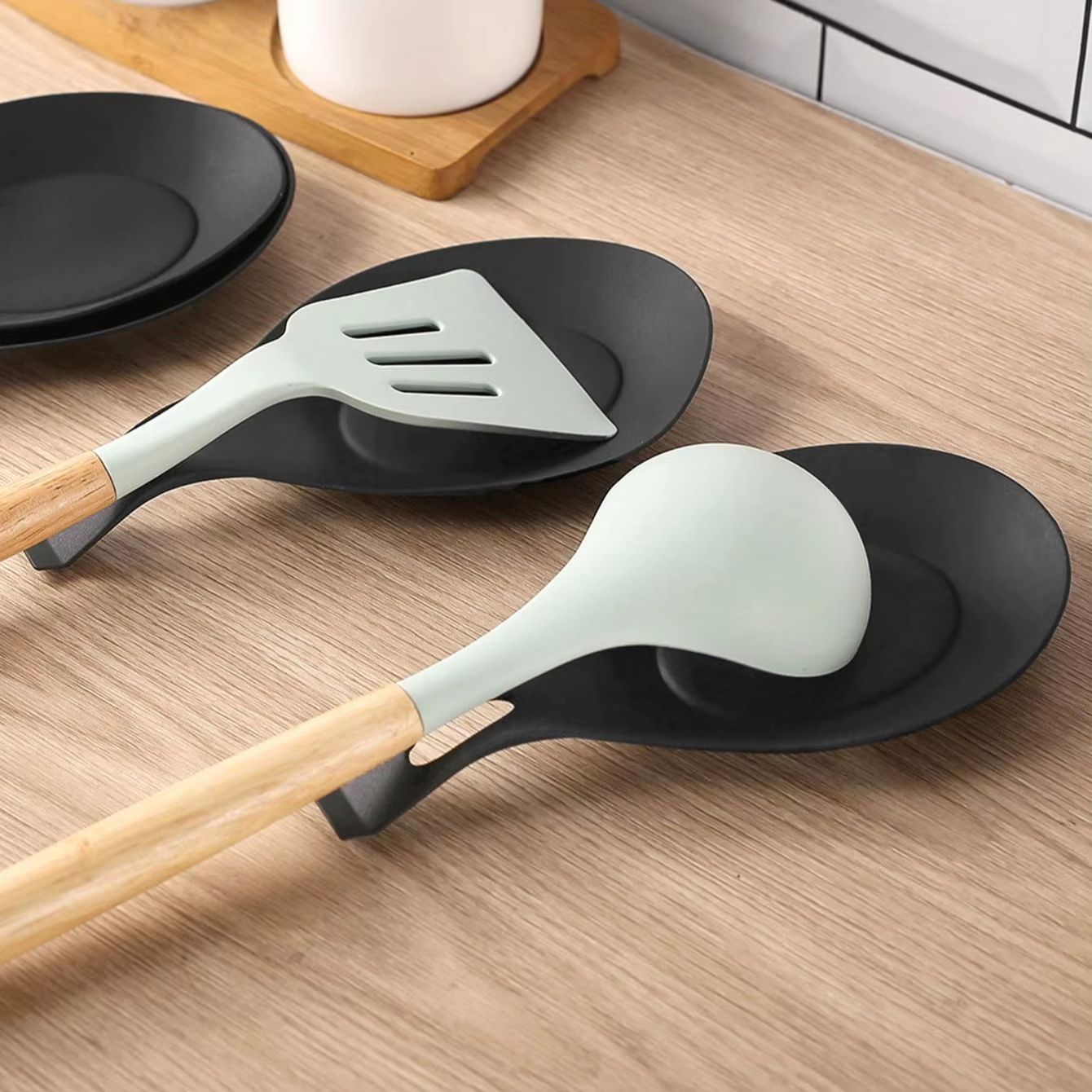 Silicone Insulation Spoon Shelf And HeatResistant Placemat  MultiUse Kitchen Glass Coaster Tray 1