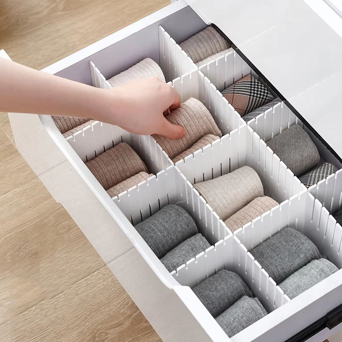 Adjustable Plastic Drawer Storage Divider  Multipurpose Cabinet  Drawer Organizer 4