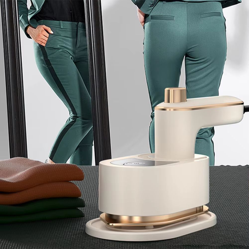 Mini Travel Iron Portable Steam Iron For Clothes 1