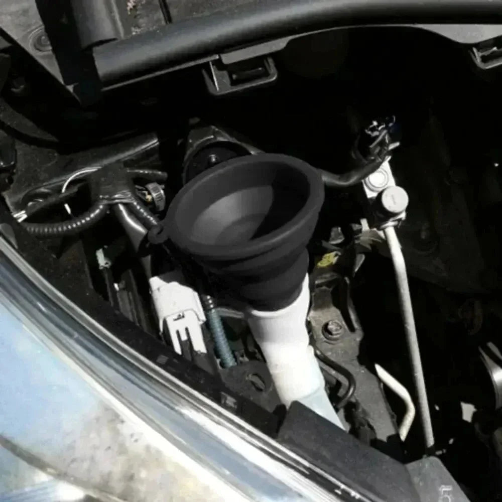 Car Engine Funnel Universal Silicone Funnel Portable Liquid Funnel Fold Able Auto Oil Petrol Change 3