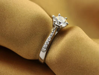 Luxury 925 Sterling Silver Six Claw Classic Ring For Women 1