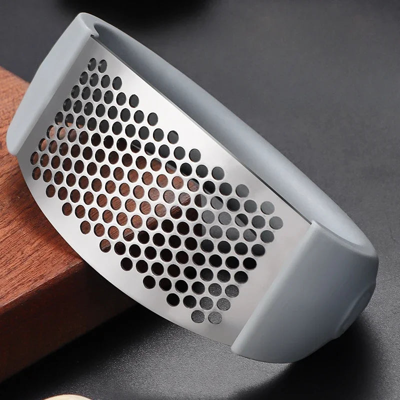 Stainless Steel Garlic Press Easy Clean Garlic Crusher Labor Saving Kitchen Gadget Household Garlic 2