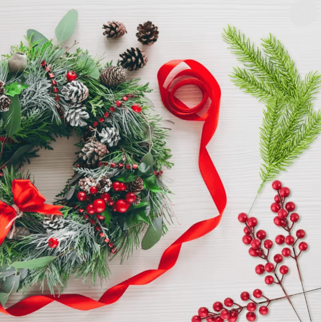 EverJoy Christmas Pine And Berry Branches Set Of 10 1