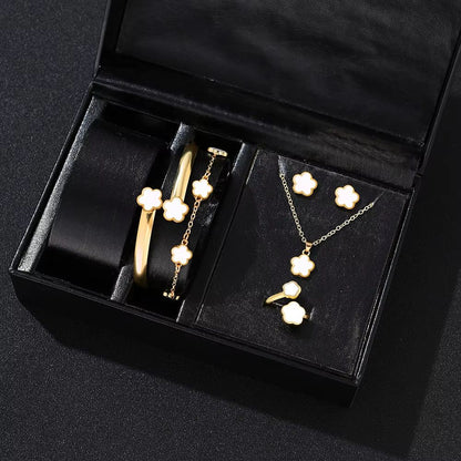 Lucky Five Petal Flower Jewelry Set For Women 5 Pieces 8