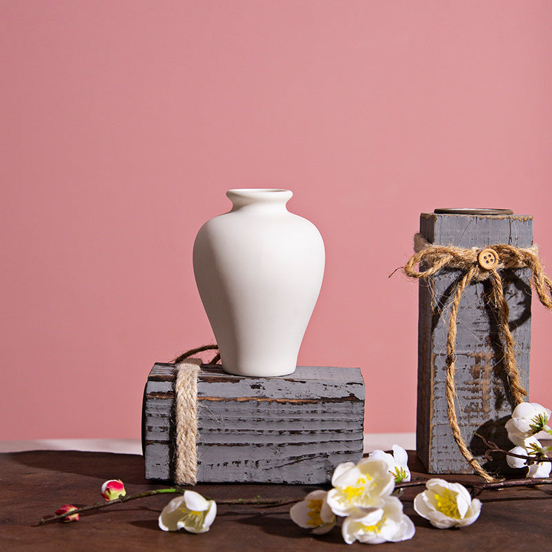 Flower Ornaments Ceramic Small White Vase Flower Bottle Crafts Room Decoration Fragrance Bottle Cer