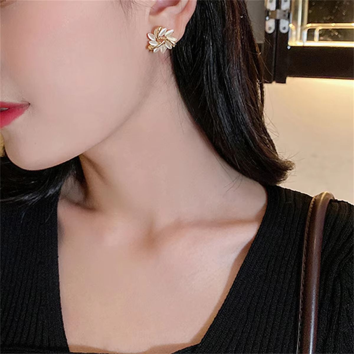 Korean Opal Flower Earrings For Women  Crystal Pearl Floral Stud Earrings For Wedding  Party 1