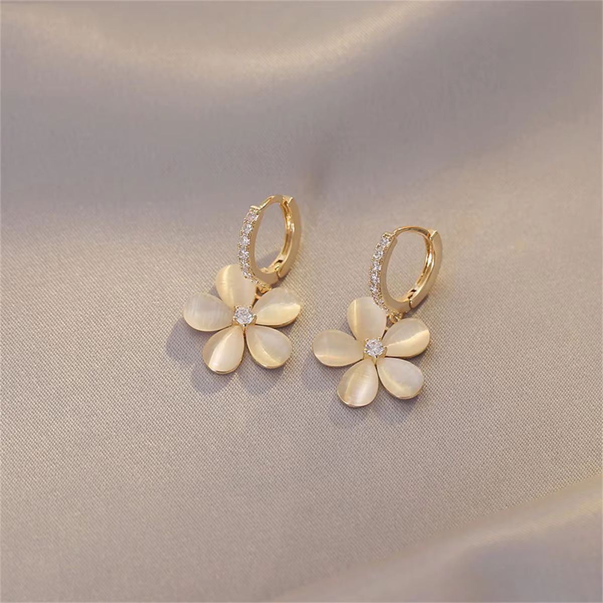 Korean Opal Flower Earrings For Women  Crystal Pearl Floral Stud Earrings For Wedding  Party 4