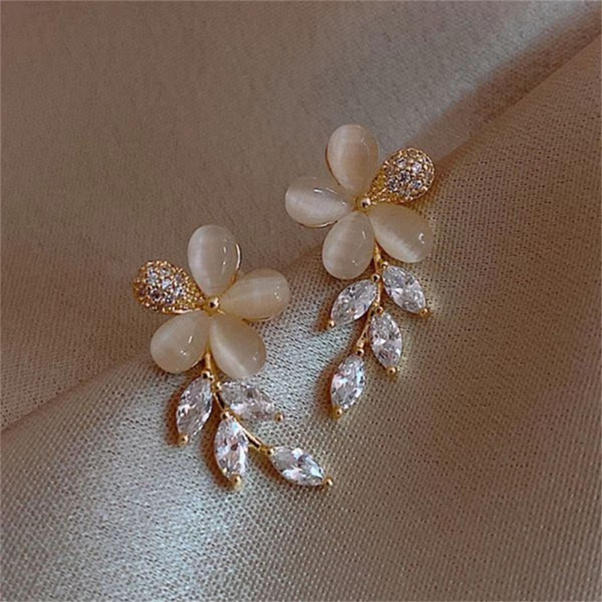 Korean Opal Flower Earrings For Women  Crystal Pearl Floral Stud Earrings For Wedding  Party 8