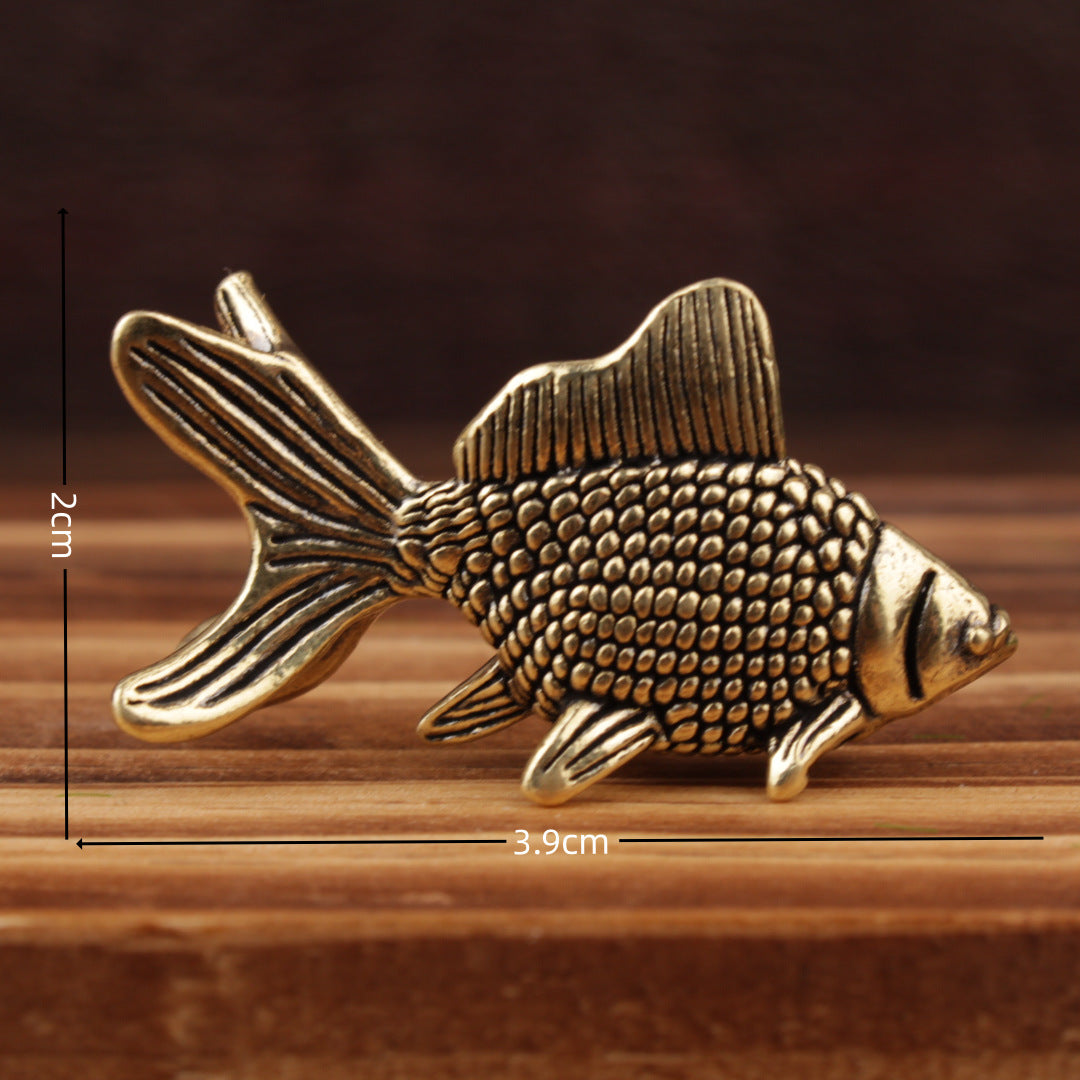 Brass Goldfish Figurines Retro Lucky Animal Statue Miniatures Ornament Home Decor Desk Decoration Tea Pet Cute Gifts