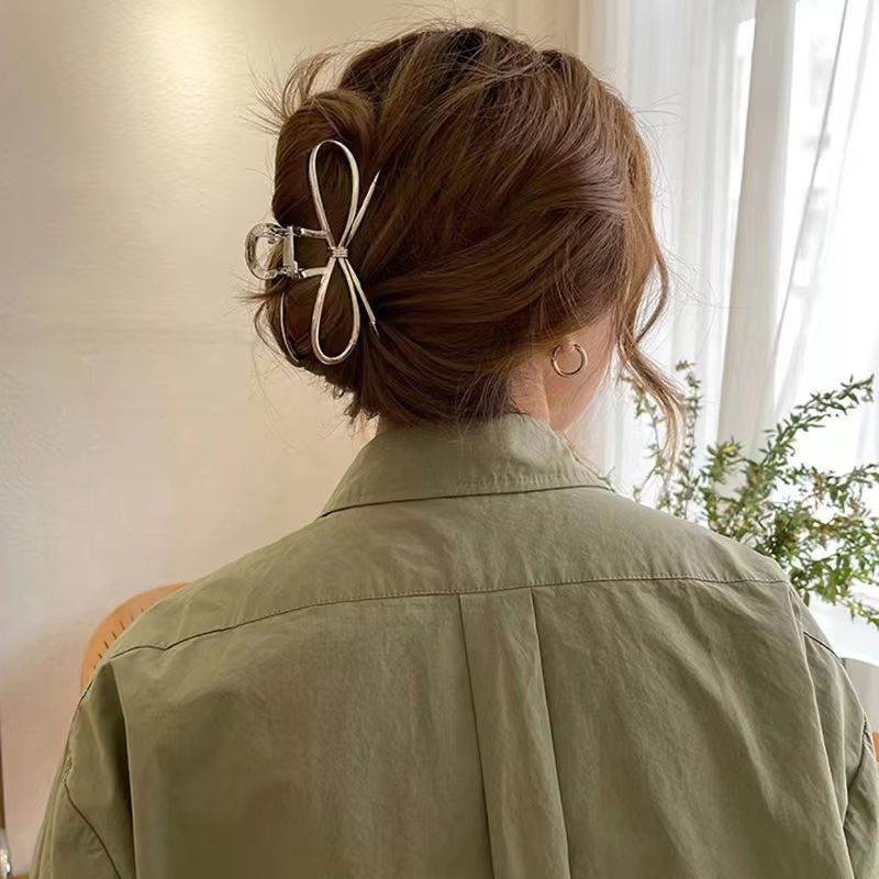 Elegant Bow Metal Hair Claw Clip – Gold & Silver Geometric Hollow Hairpin for Women