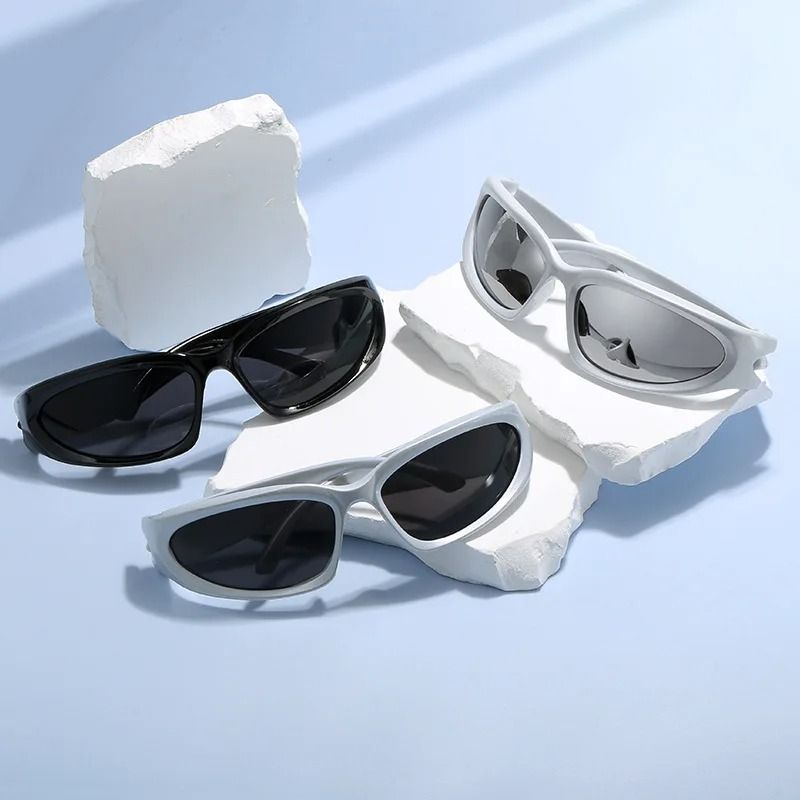 Punk Oval Sunglasses – Unisex UV Protection Eyewear for Outdoor Sports and Travel