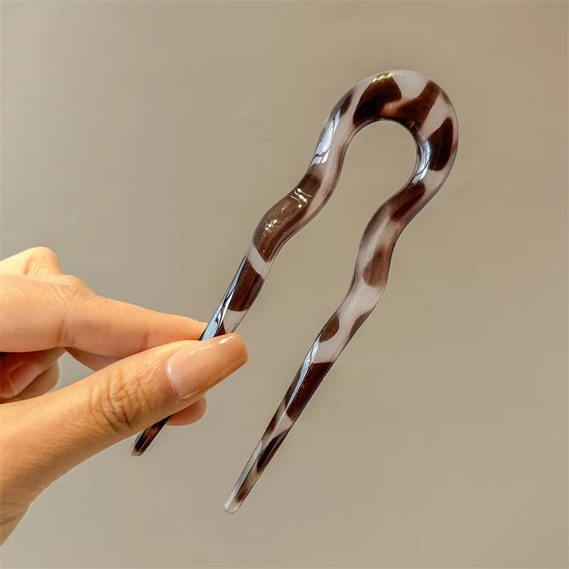 U Shaped Hair Fork  Tortoiseshell Acrylic Hairpin For Elegant Everyday Styling 11