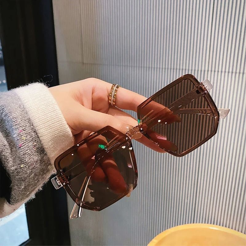 Big Frame Vintage Sunglasses For Men And Women  Retro Square UV Protection Eyewear 5