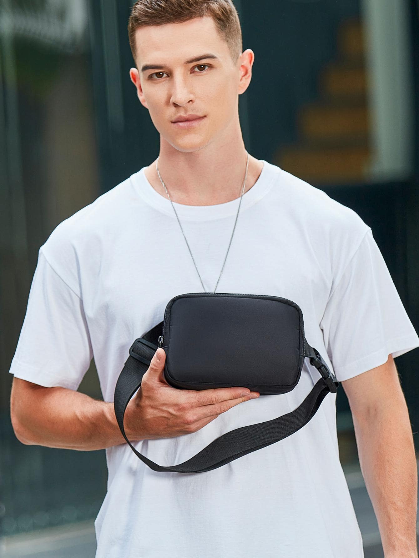 Lightweight Small Fanny Pack, Portable Waterproof Waist Bag, Fashionable Multi-Functional Messenger Bag for Travel