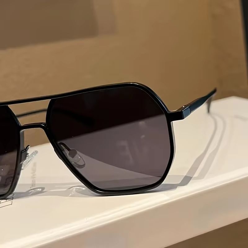 DriveShade Photochromic Polarized Square Sunglasses  Metal Frame Unisex 1