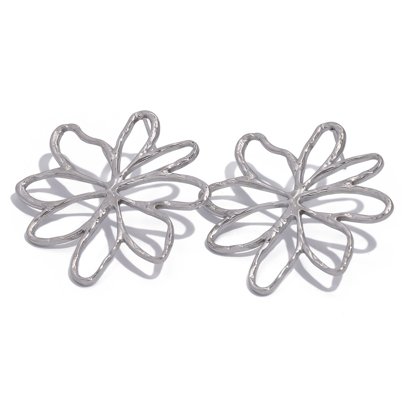 Gold Plated Hollow Flower Earrings, Stainless Steel, Delicate Timeless Jewelry for Daily Wear