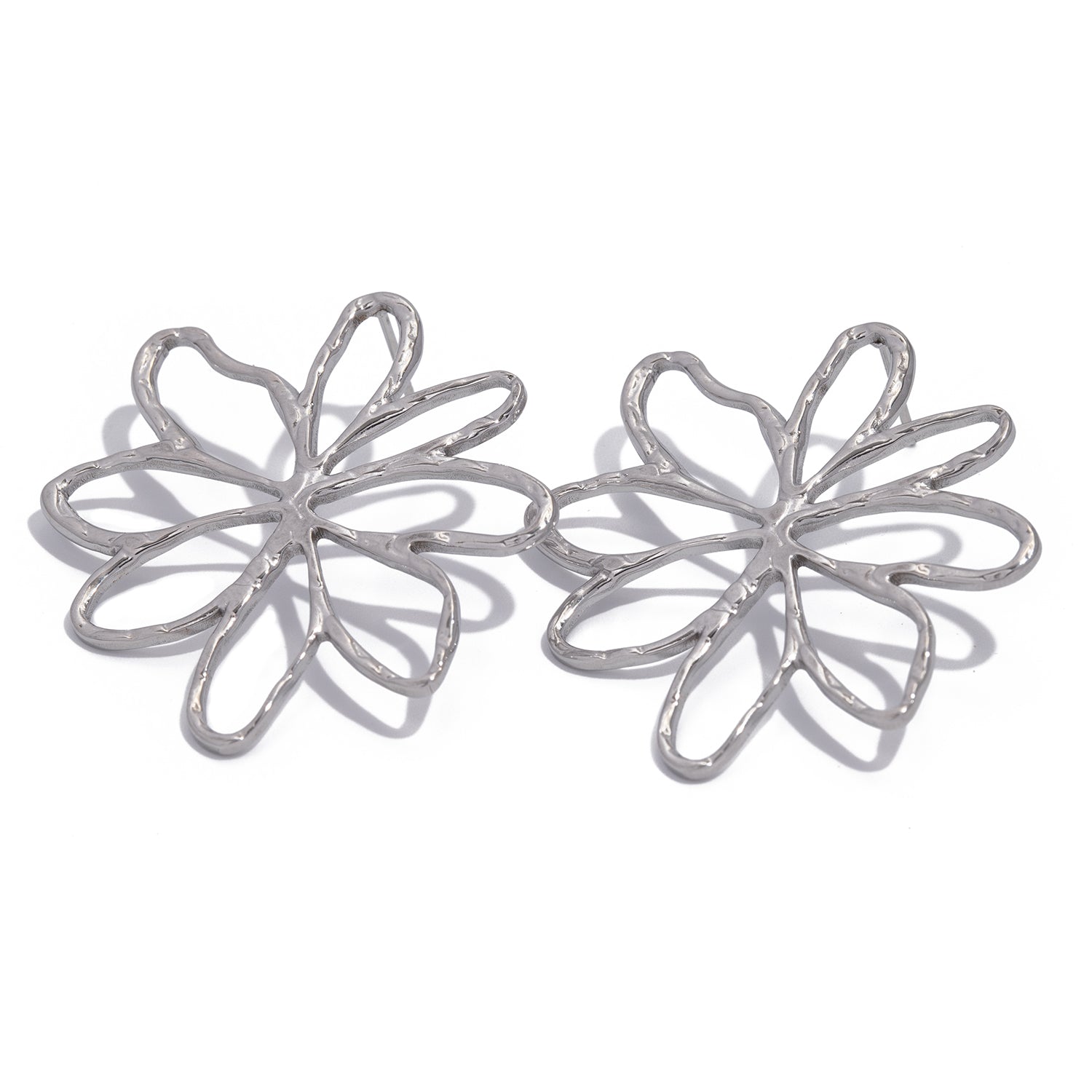 Gold Plated Hollow Flower Earrings, Stainless Steel, Delicate Timeless Jewelry for Daily Wear