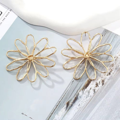 Retro Hollow Vedawas Flower Earrings Elegant Women Accessories Simple Banquet And Wedding Party Jew 1