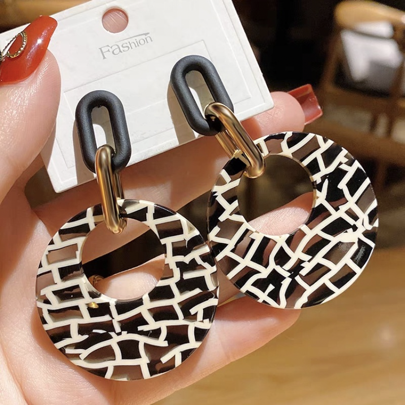 Geometric Leopard Print Circle Earrings Temperament Exaggerated Versatile Earrings Leopard Advanced 4