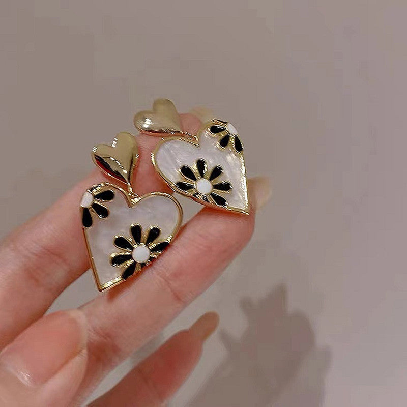 Asymmetric Korean Hollow Black Heart Earrings Drop Earrings Party Jewelry Temperament Style For Wom 6