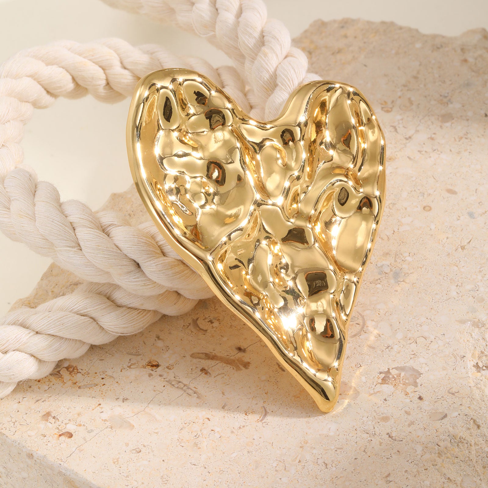 Exaggerate Heart Shape Brooch For Women Luxurious Vintage Stainless Pins Special Jewelry Mothers Da 4