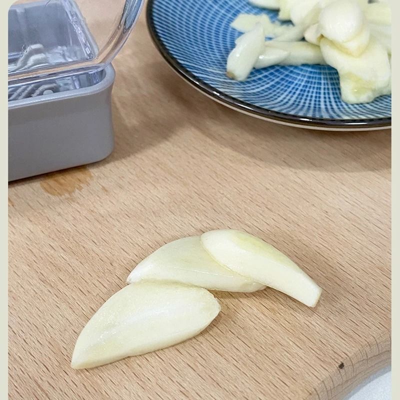 Manual Pressing Garlic Grinder And Cutter Kitchen Tool 3