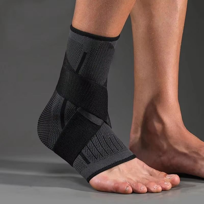 Adjustable Compression Ankle Brace – Unisex Sports Support for Running, Hiking & Basketball