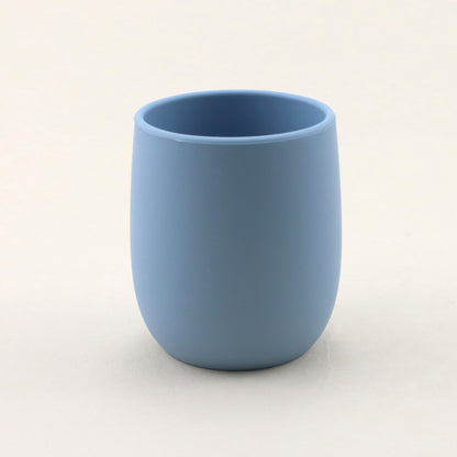 Mini baby silicone water cup, easy-to-grip training cup, safe soft silicone, BPA-free, toddler open sip design.