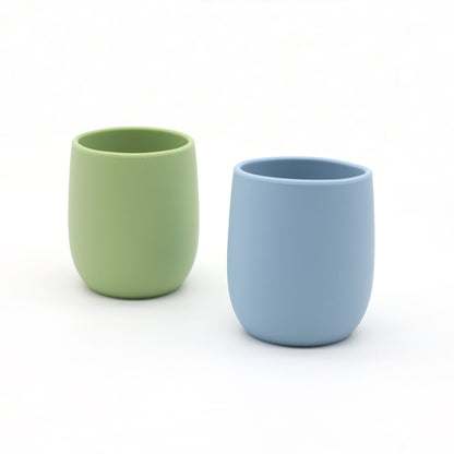 Mini baby silicone water cup, easy-to-grip training cup, safe soft silicone, BPA-free, toddler open sip design.