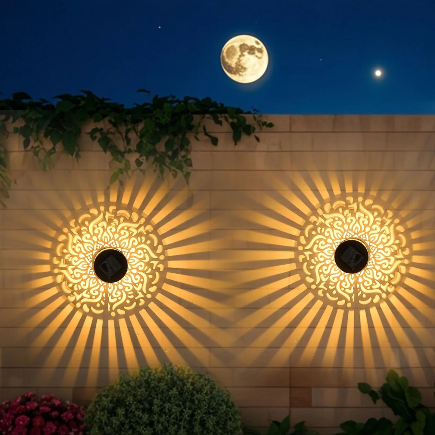 Solar Fence Light With Cut Out Design 3