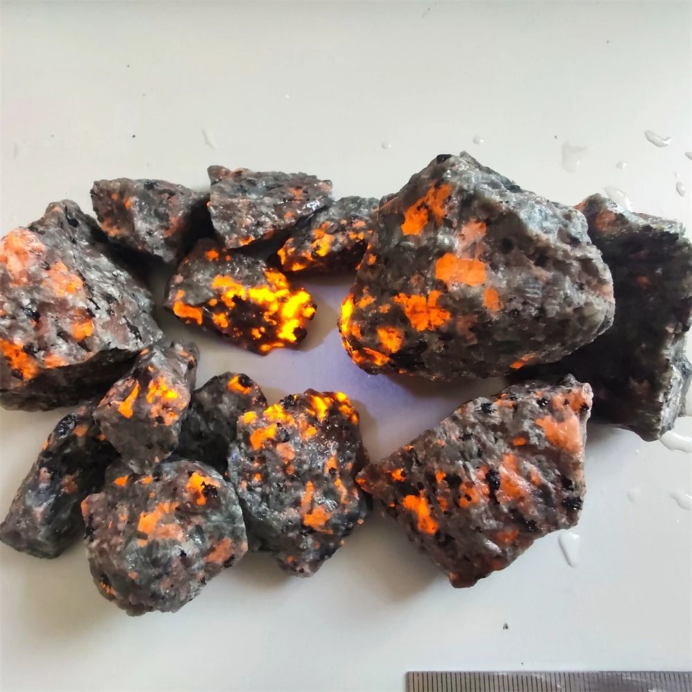 Natural Raw Yooperlite Fluorescent Stone Energy Reiki Home Decor Stone