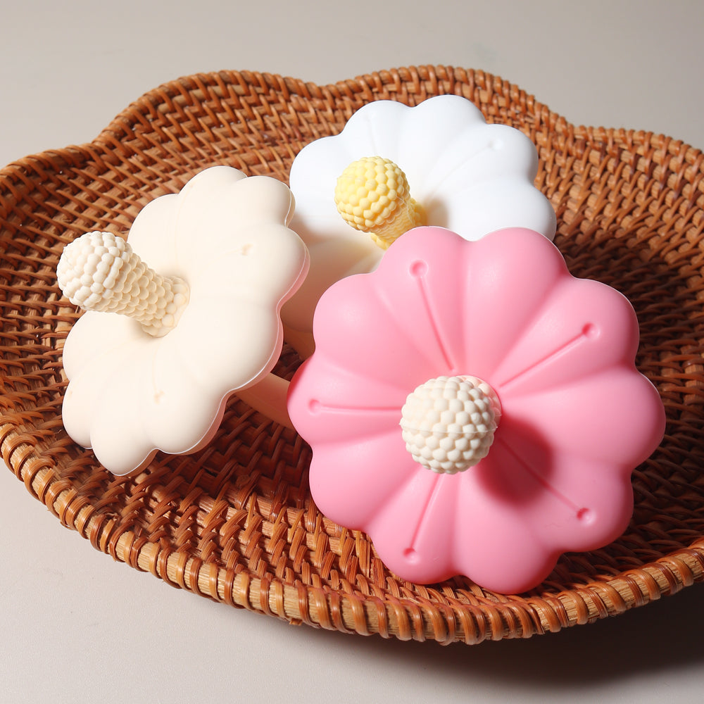 Teether silicone pacifier teether, hot sale Baby flower shape, free teether toy, big size baby BPA safe soothing teether