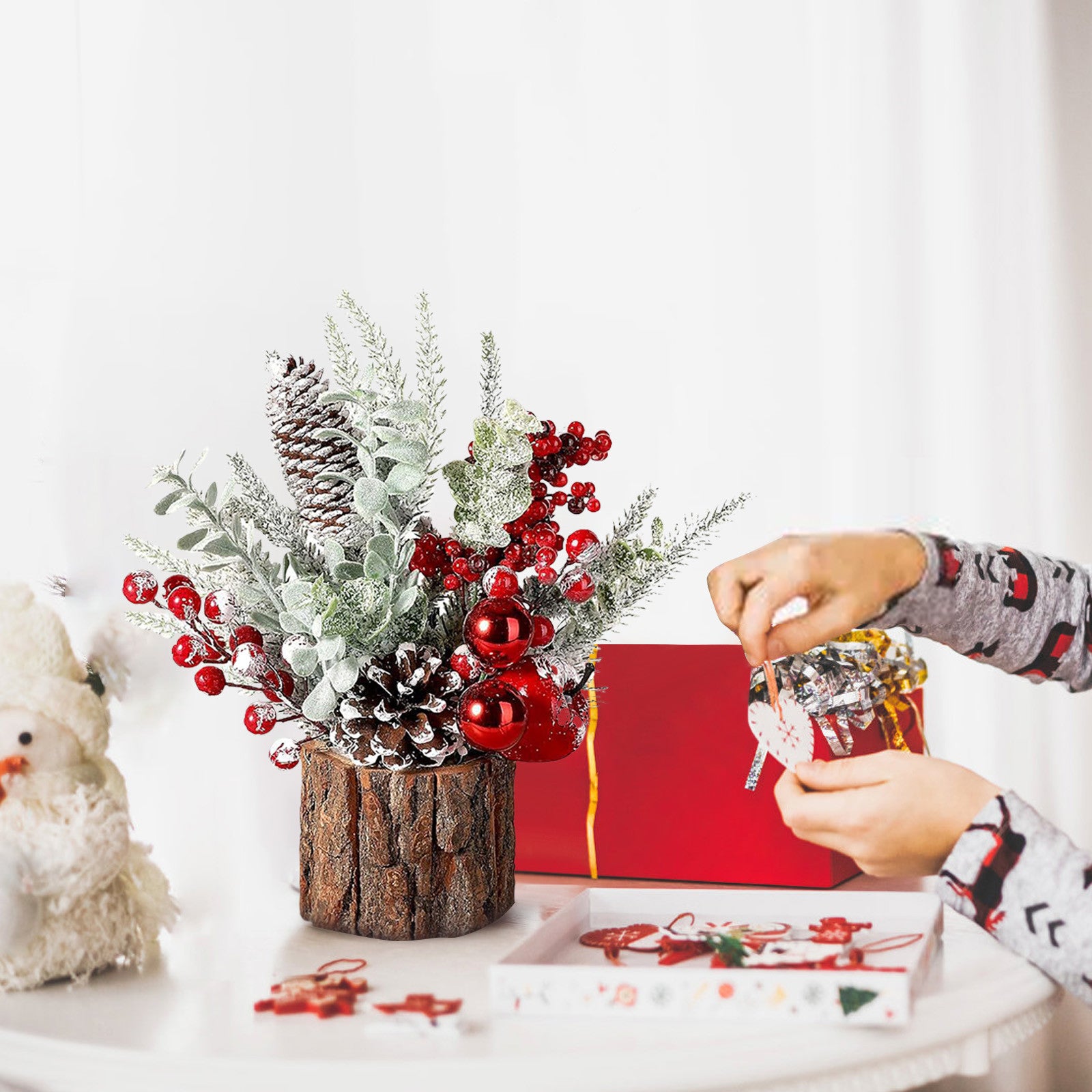 Mini Desktop Christmas Tree Pine Cone Red Berry Decoration 4