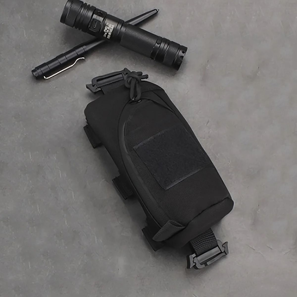 Tactical Outdoor Phone Pouch With Belt Attachment 3