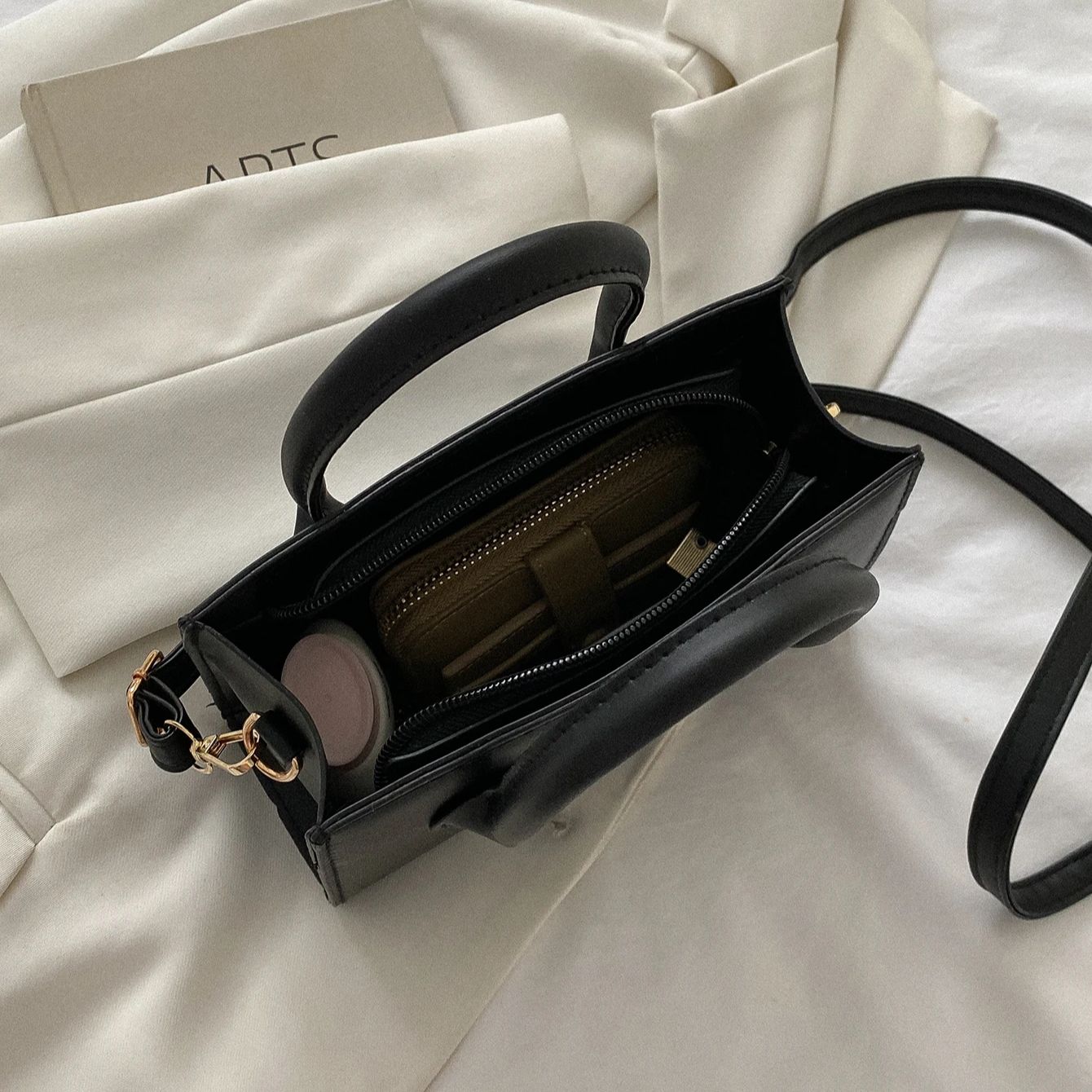 Luxury Designer Tote Handbag For Women PU Leather Large Capacity Shoulder Bag 4