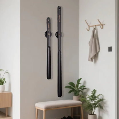 Black Lacquered BeechWood LongHandle Shoehorn With Magnetic Mount 5075 Cm 1