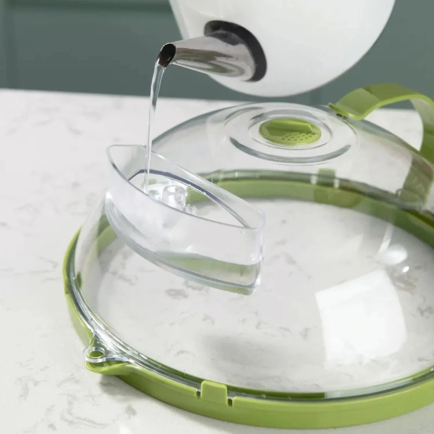 MoistGuard Clear Microwave Splatter Cover With Builtin Water Steamer  Handle  Clear Plate Shield 4
