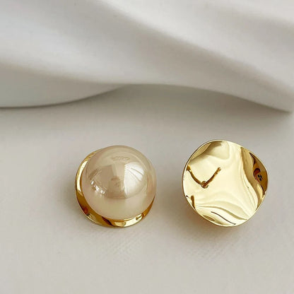 Elegant Gold Tone Pearl Stud Earrings 1